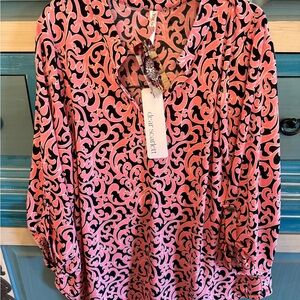 dear scarlett Pink Scroll-Print V-Neck Blouse